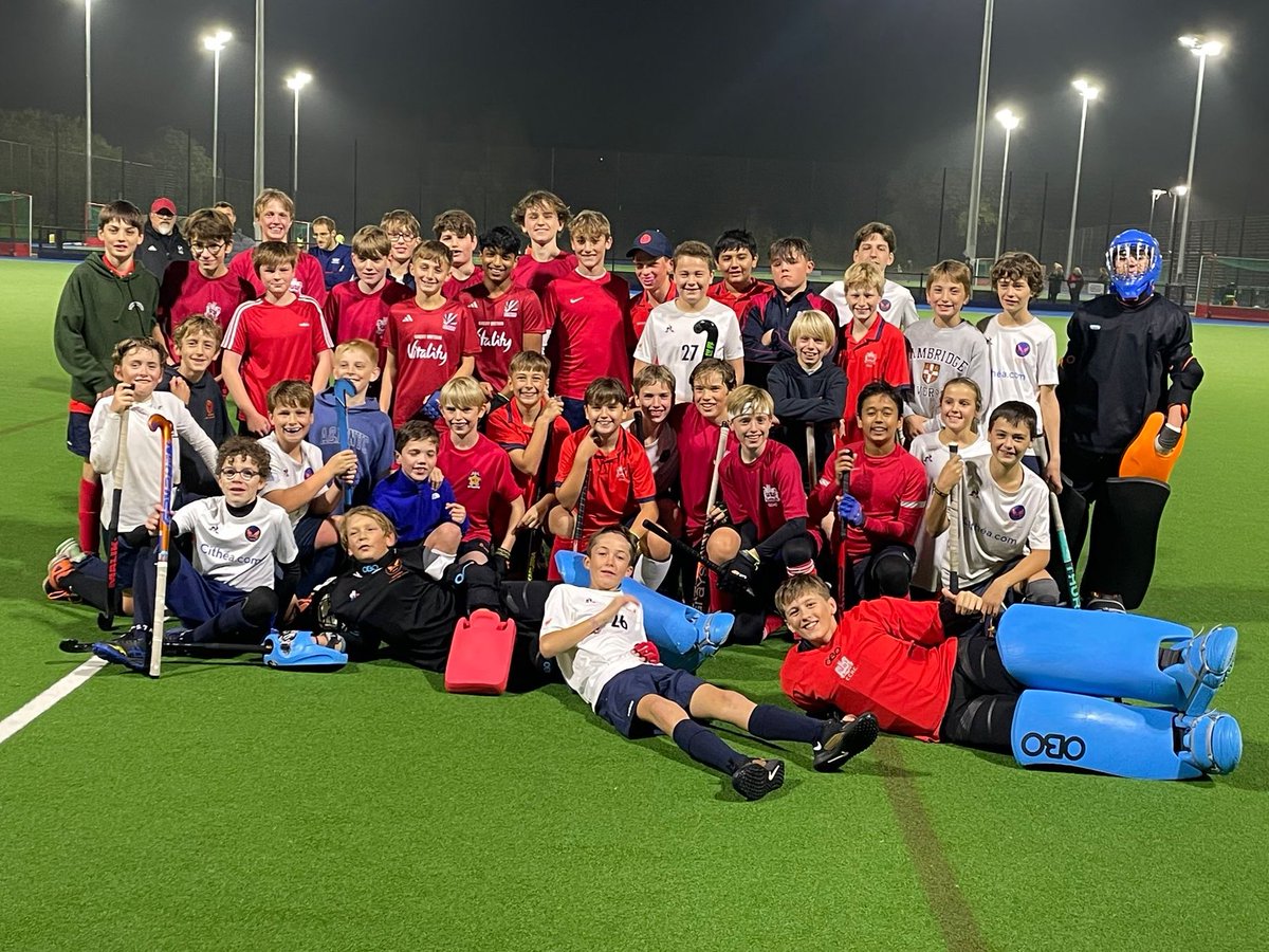 cchcyouth's tweet photo. Great to host Asnieres 🇫🇷again for a final set of fixtures on Wednesday ❤️

Lots of fun - mixed teams, shuffles, flicks, laughter, smiles… new friends were made, and a wonderful atmosphere in the clubhouse afterwards 🍕🎉

#friendship
#teamCCHC ❤️🤍❤️ https://t.co/8TTJNbt9KE