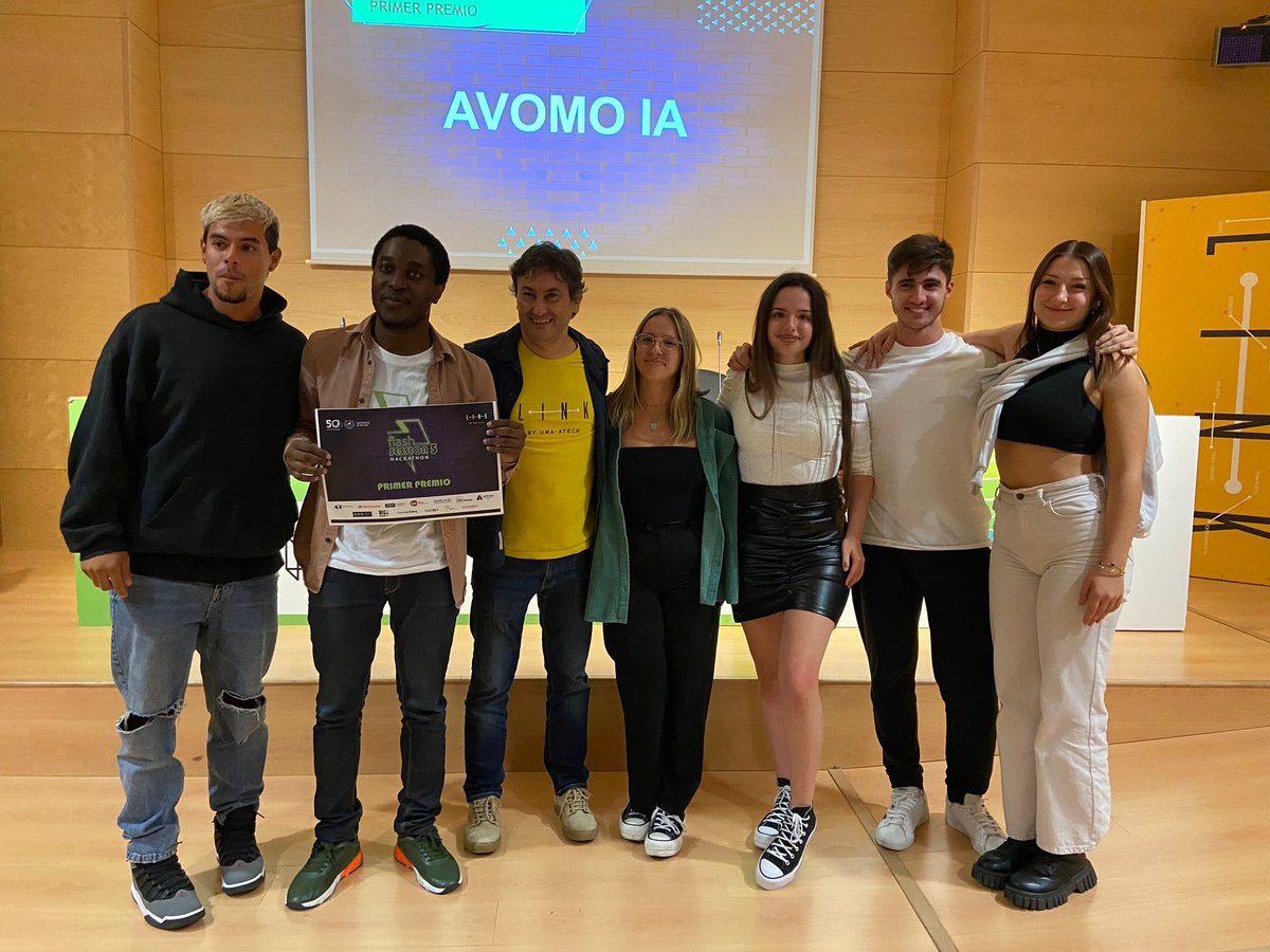 linkbyuma's tweet photo. 🥇1er Premio a #AvomoIA
🥈2o Premio a #Glowtiles
🥉3er Premio a #Quickserve
👾 Premio @oxomuseo a #GreenGo
🏅 7 ayudas a #PerfilesDestacados para participar en @EIAinnovate
A: Marta, Gabriela, Expedito, Ruben, Ana, Paula y Daniel. Financiados por @Acotral_ e @IAMJunta https://t.co/S7U2IWZsl9