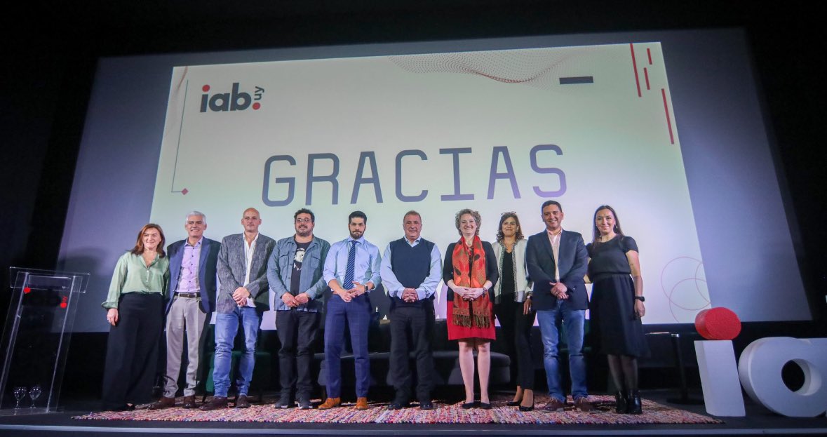 natalia moris (@nataliamoris) on Twitter photo La conversación está instalada y al mejor nivel ! Qué bueno que todos estemos de acuerdo en buscar siempre ser mejores ! <a href="/iaburuguay/">IAB Uruguay</a> #IABepolitika GRACIAS <a href="/Belen_Amadeo/">Belén Amadeo</a> <a href="/santiagoaragon/">Santiago Aragón</a> <a href="/zapatafederico/">Federico Zapata</a> <a href="/marianapomies/">mariana pomies</a> <a href="/DipRodrigoGoni/">Rodrigo Goñi Reyes</a> <a href="/fernandeznelson/">Nelson Fernández Salvidio</a> <a href="/AndresOjedaOk/">Andrés Ojeda</a> <a href="/pachasanchez/">Alejandro Sánchez</a> La conversación está instalada y al mejor nivel ! Qué bueno que todos estemos de acuerdo en buscar siempre ser mejores ! <a href="/iaburuguay/">IAB Uruguay</a> #IABepolitika GRACIAS <a href="/Belen_Amadeo/">Belén Amadeo</a> <a href="/santiagoaragon/">Santiago Aragón</a> <a href="/zapatafederico/">Federico Zapata</a> <a href="/marianapomies/">mariana pomies</a> <a href="/DipRodrigoGoni/">Rodrigo Goñi Reyes</a> <a href="/fernandeznelson/">Nelson Fernández Salvidio</a> <a href="/AndresOjedaOk/">Andrés Ojeda</a> <a href="/pachasanchez/">Alejandro Sánchez</a>