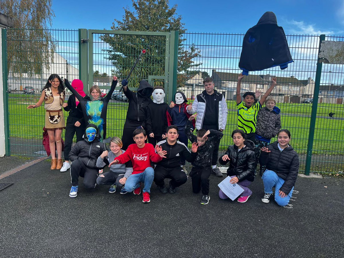 One of the best days in the school calendar! Well done to all the students on a great start to the year, celebrated with some costumes and treats today. Have a wonderful Midterm Break! 🎃
#dressupday #costumes #midtermbreak
