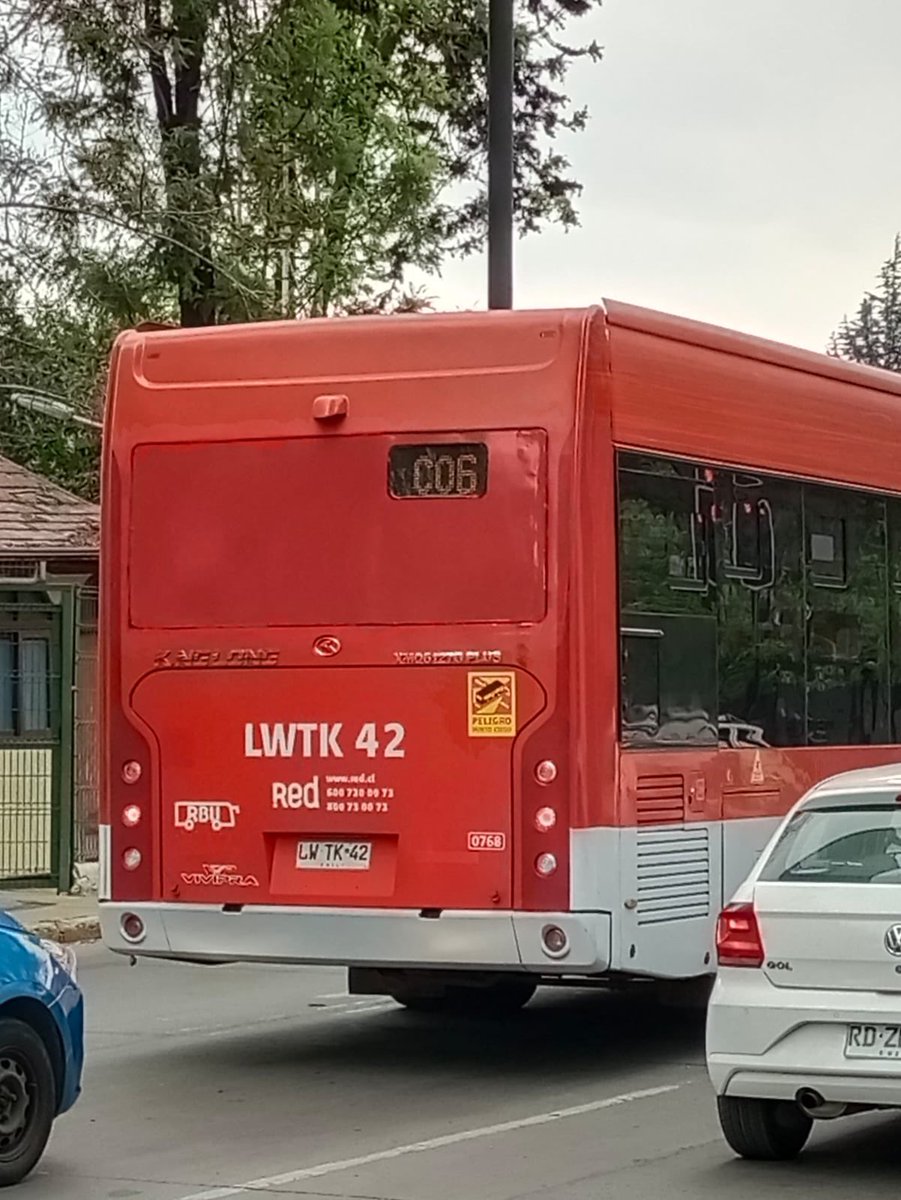 dalejandrobr's tweet photo. Chofer de micro que acaba de pasar por Paradero PC1227 a las 15:30 y no quiso detenerse a tomar pasajero @Transantiago @GabrielBoric @canal13 @meganoticiascl https://t.co/neN8ZIWz8d
