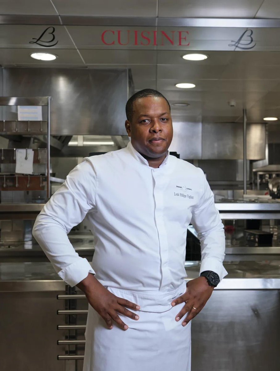 Le martiniquais Louis-Philippe Vigilant, nouveau chef Cuisinier du restaurant étoilé de la gastronomie Bernard Loiseau à Dijon.

Animé déjà très jeune par des valeurs d'excellence, cette distinction lui confère une place privilégiée dans le milieu culinaire exigeant. Bravo 🎊🎉