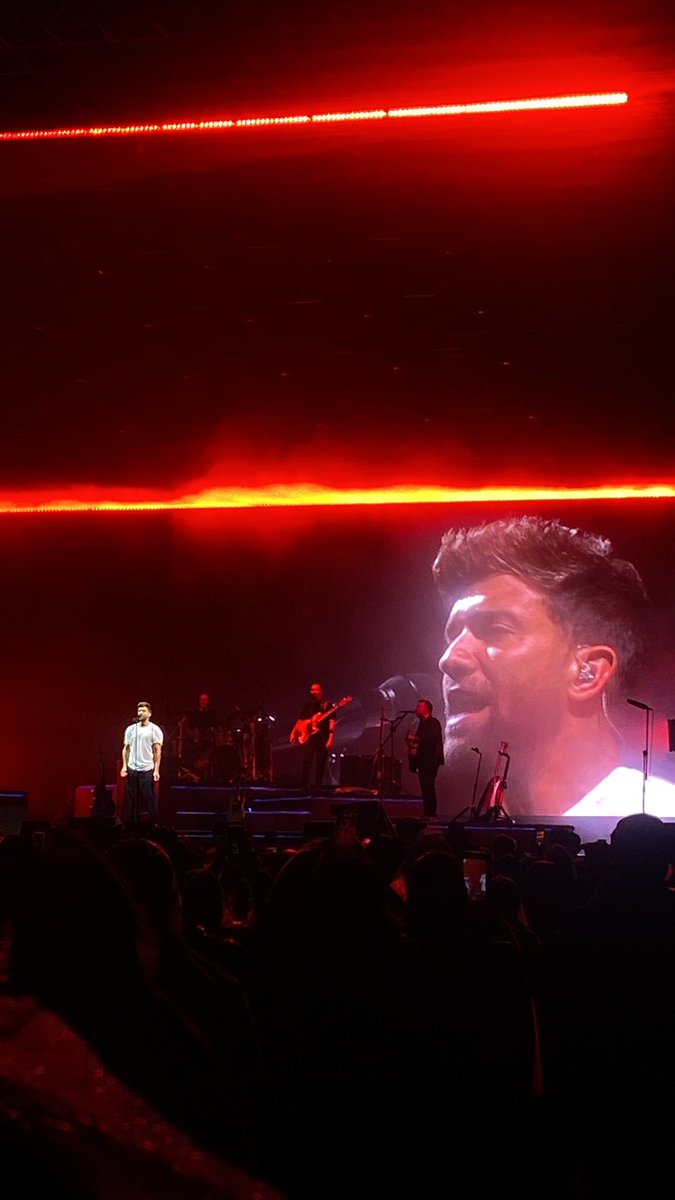 Gracias por tan maravillosa  noche.    🥹❤️❤️ <a href="/pabloalboran/">Pablo Alborán</a> 
#queretaro #loamo