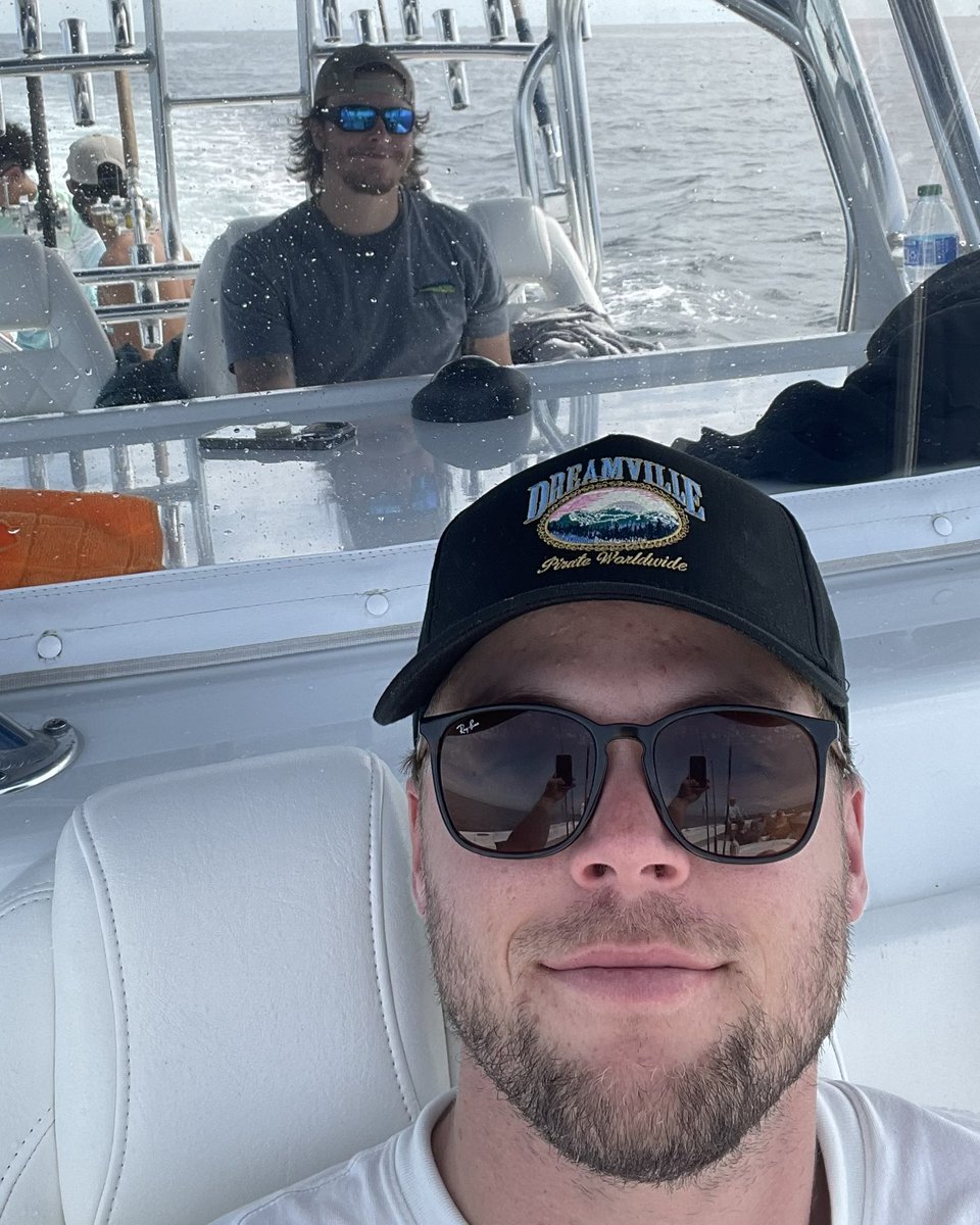 Cubs's tweet photo. When the boys trip makes it out of the group chat 🎣 https://t.co/PEq9SxEqlV