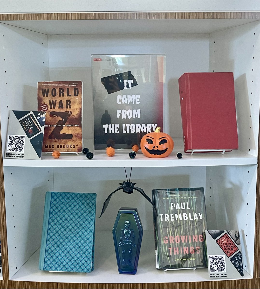 NCStateVML's tweet photo. Trick or treat yourself to a sinister tale this season! 🎃👻

Yorick the skeleton recommends "Growing Things and Other Stories" by Paul Tremblay. It was a spine-tingler!

Explore this book and more at our Spooktober display, or visit https://t.co/FGHjSlMPaC for even more titles. https://t.co/KkBSCTuCeB