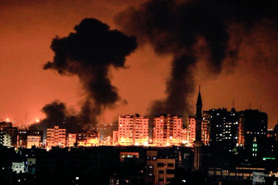 Gazze’de #soykırım yapılıyor.

 #Gazabombing