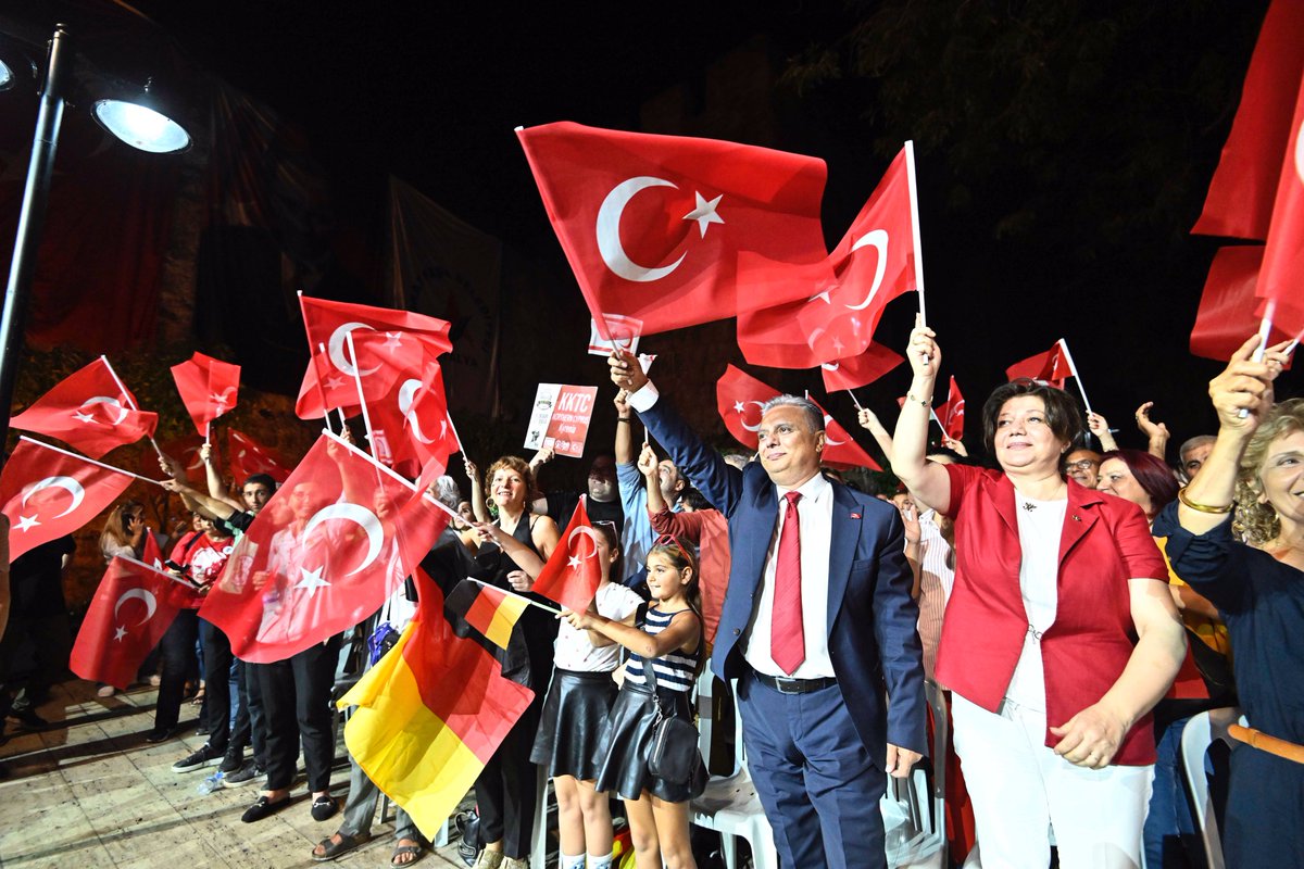 8. Uluslararası Kaleiçi Old Town Festivalimizin gelenekselleşen kortejini komşularımızla birlikte Cumhuriyetimizin 100. yıl coşkusuyla katılımcı şehirlerinin temsilcileriyle birlikte gerçekleştirdik. Festivalimiz dolu dolu programlar ile pazar gününe kadar sürecek.