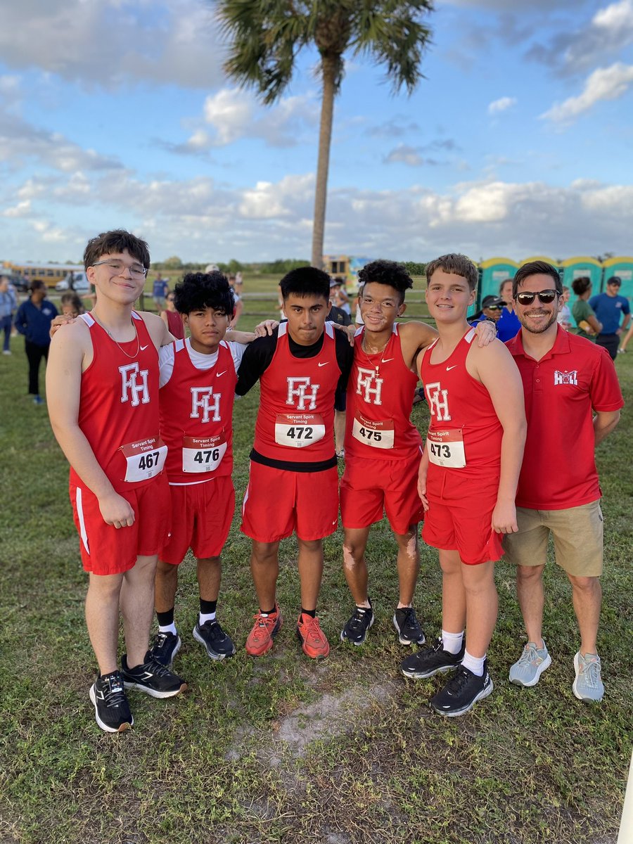thefalcongrind's tweet photo. Congrats to our Flying Falcons. Competing in the PBC Championship! Ella Thornfin placed in the top 10 Congrats to these student-athletes on getting a new personal record: Isaiah Aquino, Jose Vicente, Michael Ramos, Anthony Thelusme, Lucas Robert, Elizabeth Barry, and Chloe Moore! https://t.co/15a3zM8YEn