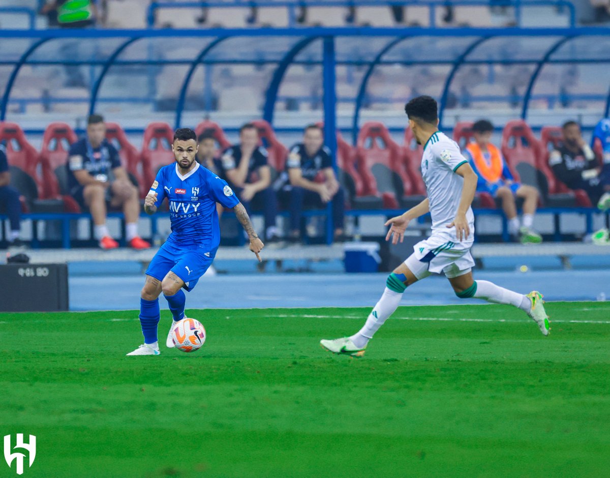 Alhilal_EN's tweet photo. ⏰ 40 minutes, and we are in front ⚽️
#AlHilal_AlAhli 2-0
#AlHilal 💙 https://t.co/uGA6ALRFnS
