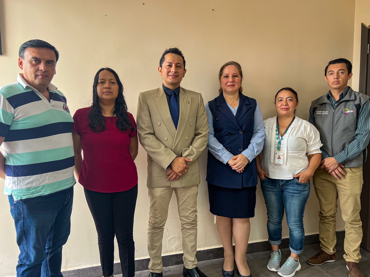 MoronaCJ's tweet photo. El Director Provincial de @MoronaCJ, Abg. @KleberSiguenzaJ, se reunió con los representantes de la Fiscalía Provincial, Defensoría Pública, MSP y CRS Macas con el objetivo de optimizar los tiempos de audiencia de flagrancia. https://t.co/KAevC1NT29
