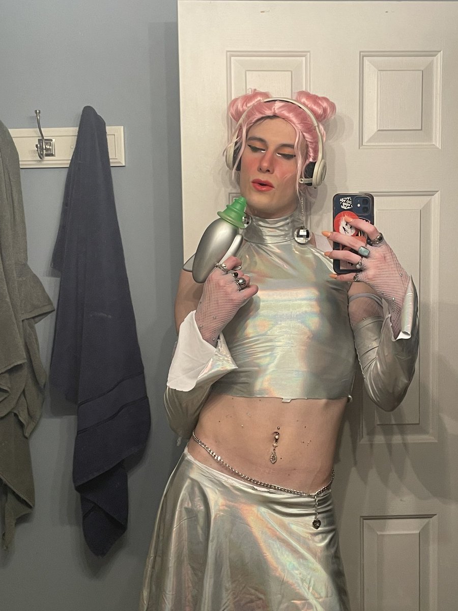 Hope Barks tweet media