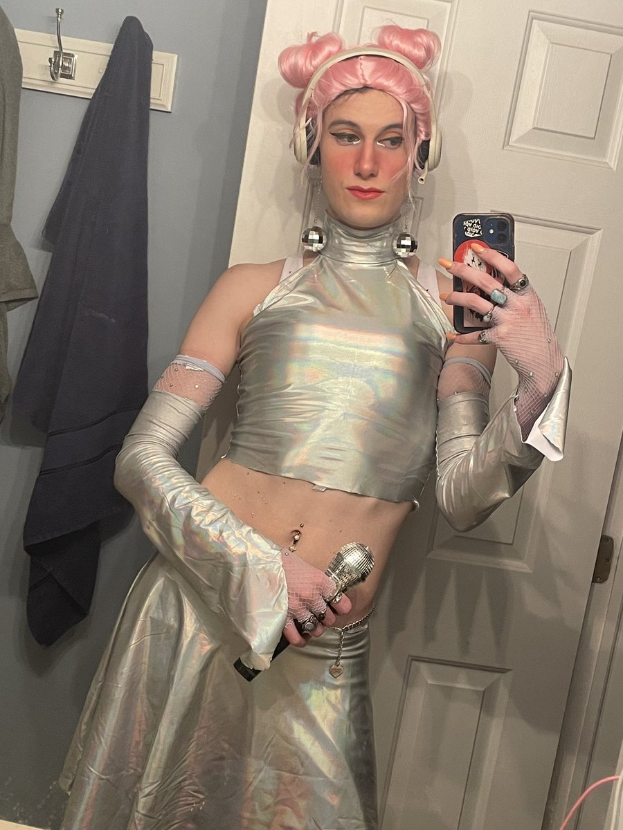 Hope Barks tweet media