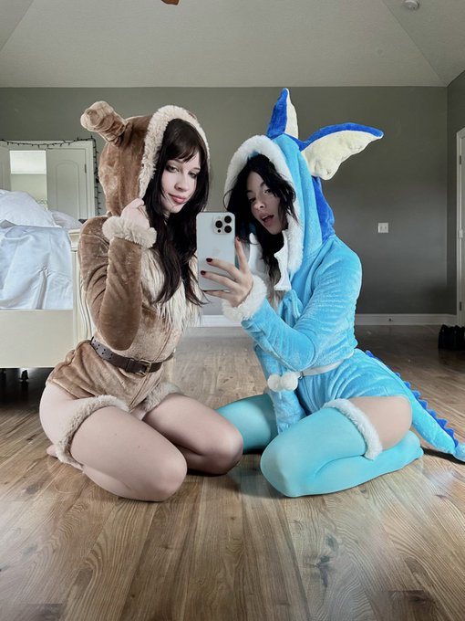 What&rsquo;s your favorite eevee evolution?🤭 https://t.co/MfesrdLmXZ