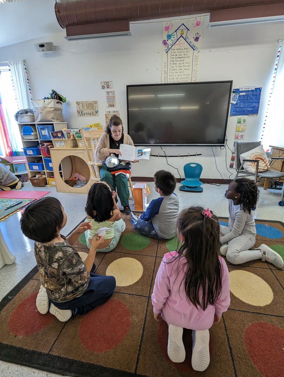 Ms__Hewitt's tweet photo. Sad to see her go, but so glad she came. All week I've been saying that @Ms__Stephenson and I are basically the same person but written in a different font. We both studied psych at Grenfell, education at MUN, we've worked at similar environmental education programs, and more ❤️ https://t.co/VSdt6ET89N