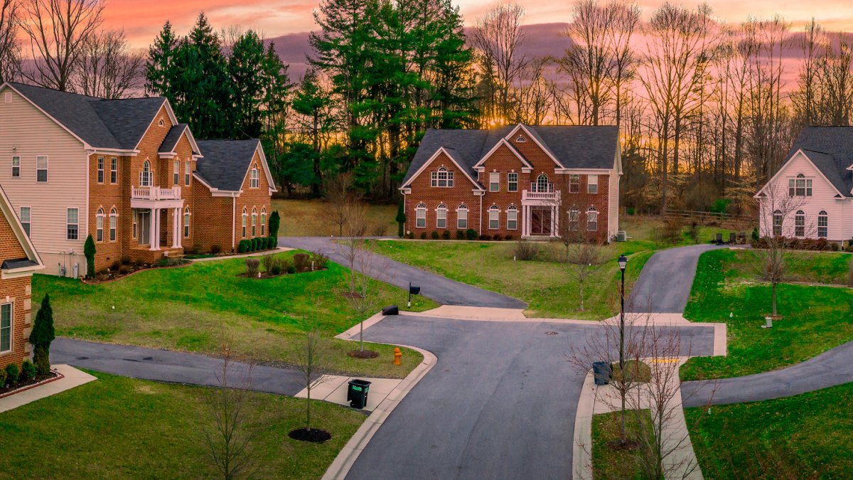 Selling your home could cost you up to 10% of your sale price. See which fees you could avoid when you sell it yourself. spr.ly/6016uT29G