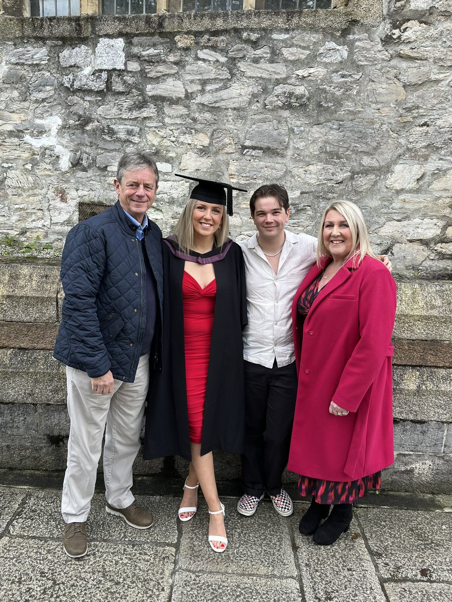 miss_dawes_pe's tweet photo. Graduation 2023👩🏼🎓🖤a huge thank you to my support system, I couldn’t have done this without you🤍#marjongraduation @MarjonTEP https://t.co/Zt5NlwFu5p