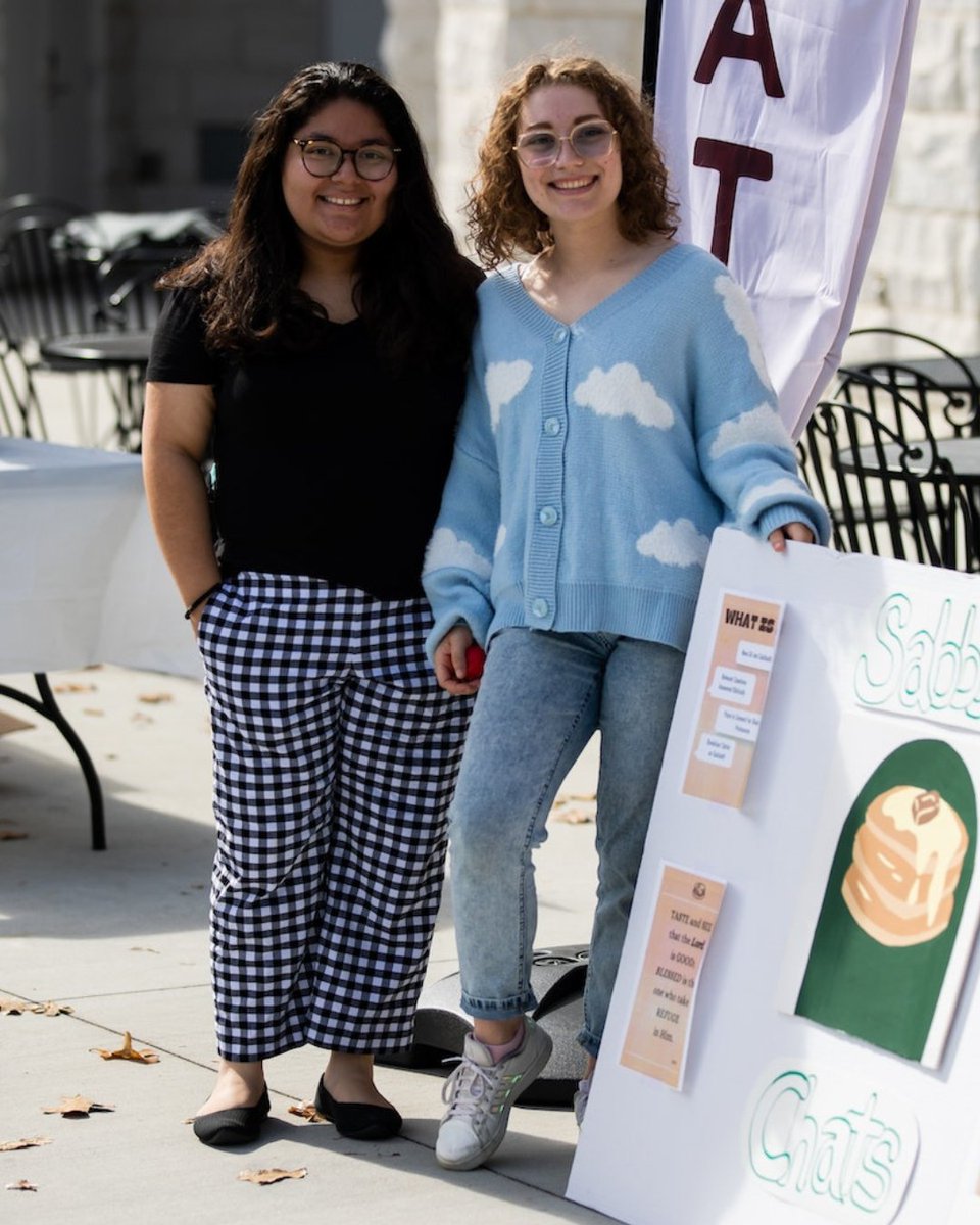 SouthernNews's tweet photo. Fall colors are peaking on campus and we're here for it. ๐ ๐
This week was a full one with DEEP Retreat, 3 on 3 basketball, Student Missions Emphasis, and the start of Homecoming Weekend.
Enjoy a wonderful Sabbath!
Here's a look back at #TheWeekInPhotos https://t.co/m2cGNb7qMo