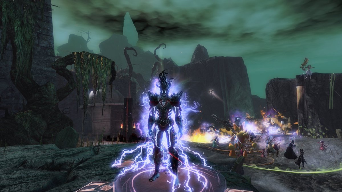 Einmal in Löwenstein in der Nähe des Mystischen Kessels und dann im Labyrinth des Verrückten Königs.

#GW2SpookyShots #GuildWars2 #GW2