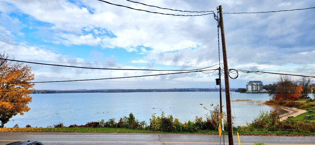 No Freebie Friday this week, I'm afraid. Goddess and I are on day 2 of our anniversary getaway, saying goodbye to this lovely view from our balcony, and headed to Wasga Beach (where we had our honeymoon). 🥰