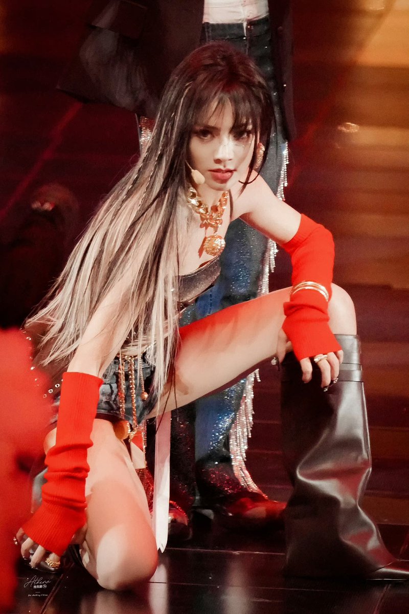 𝐡𝐞𝐥𝐞𝐧 🧸 ɪᴀ tweet media