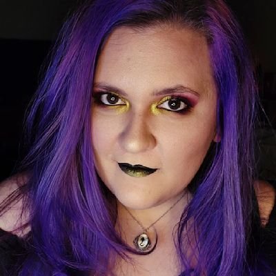 mhcpod's tweet photo. Today I am joined by author, poet, witch &amp; the Director of @CuriousCorvidP @IAmRavven  We have an extra long discussion this week about what a hypocrite Hannibal Lecter is &amp; the correct pronunciation of Chianti! Join us in the Confessional! Links in bio! https://t.co/oLf9L74tkn