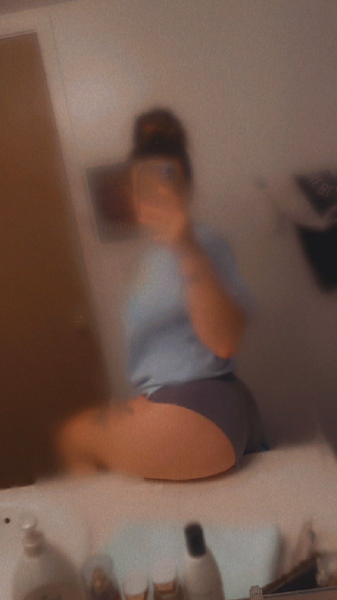 iamhaleyannm's tweet photo. Ooh 😯 https://t.co/4Q0OmqUos4