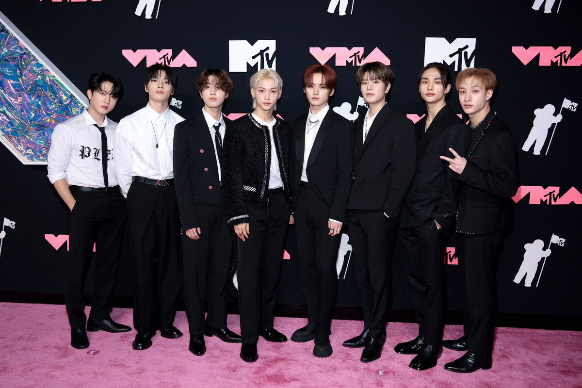 .<a href="/Stray_Kids/">Stray Kids</a> joins BTS as the only Korean acts to receive both an official RIAA single and album certification!

#StrayKids #스트레이키즈