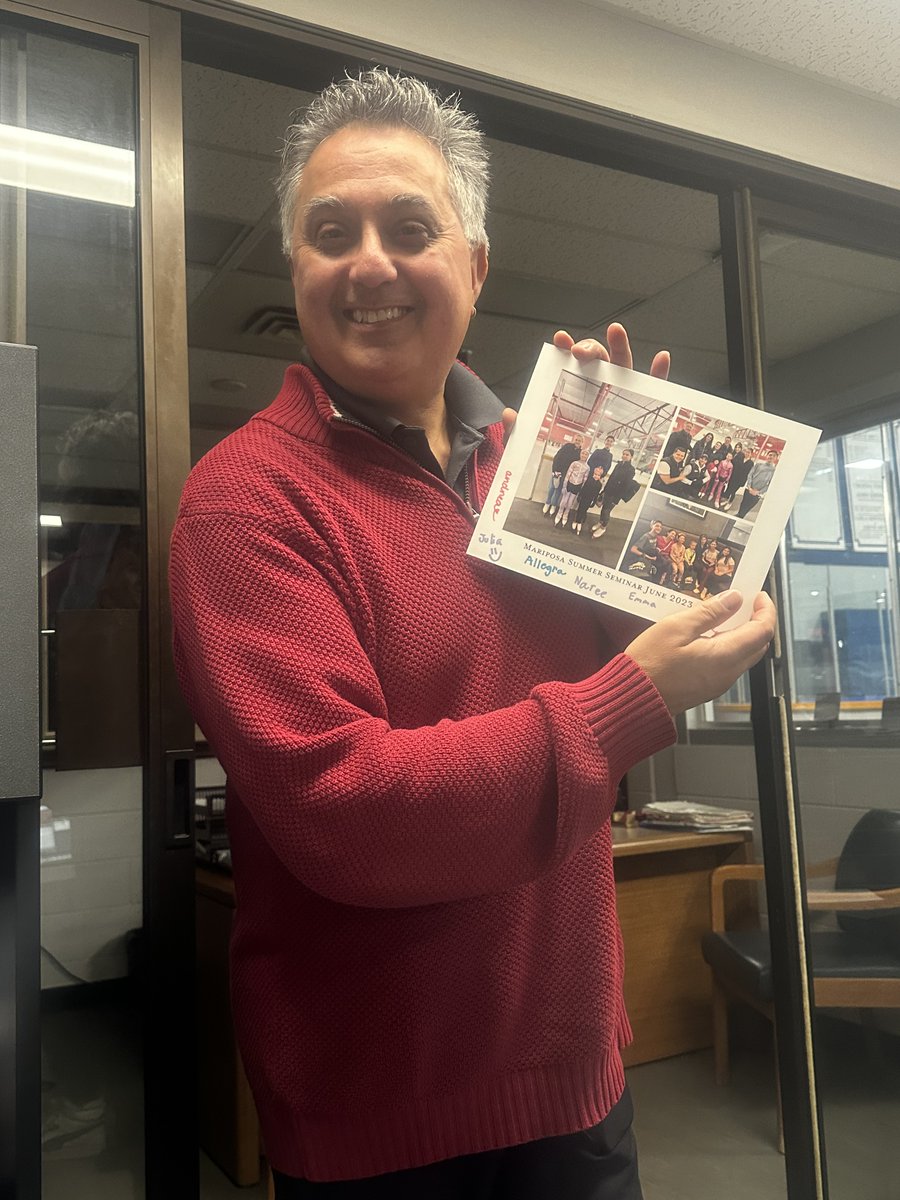 Thank you to the skaters from Virginia USA for bringing a smile to our faces today! A nice memory of their time here at our Annual Seminar. Can't wait to have them back visiting us very soon!  #sportexcellence #fridaymood #friendshipfriday