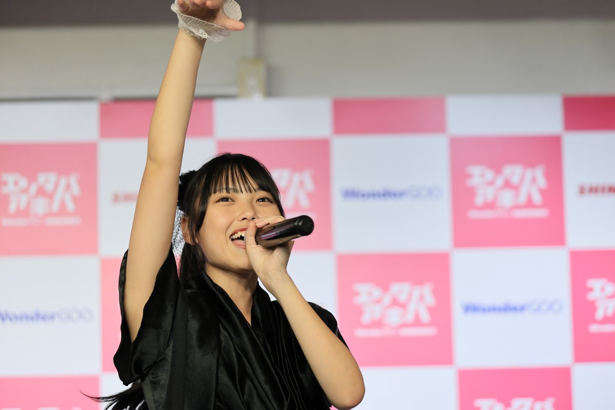 fotogami0210's tweet photo. こんばんは!今日はリリースイベントありました!
2023/10/27「BULE MOON」リリース記念イベント
@新星堂エンタバアキバ
#JumpingKiss #ジャンキス
#秋月柑七
#鈴木陽依梨
#山田莉愛
#リリイベ
#BULEMOON https://t.co/c0up7vLD81