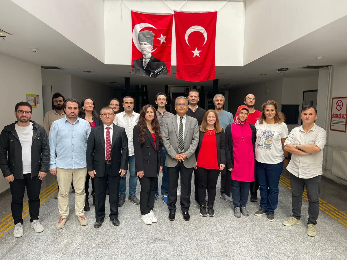 YTUKOM's tweet photo. Yıldız Teknik Üniversitesi Kontrol ve Otomasyon Mühendisliği ailesi, cumhuriyetimizin 100. yaşını kutluyor! Yaşasın cumhuriyet! 🇹🇷 https://t.co/Taz05kXNsc