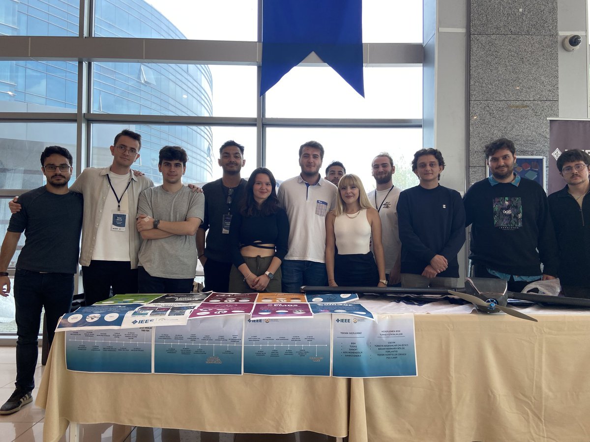 Ieee_trakya_'s tweet photo. 2023-2024 Akademik Yılı Açılış Töreni’ne IEEE Trakya olarak katılım sağladık.
IEEE ile kalın. 💙 https://t.co/WlJVgkju9b