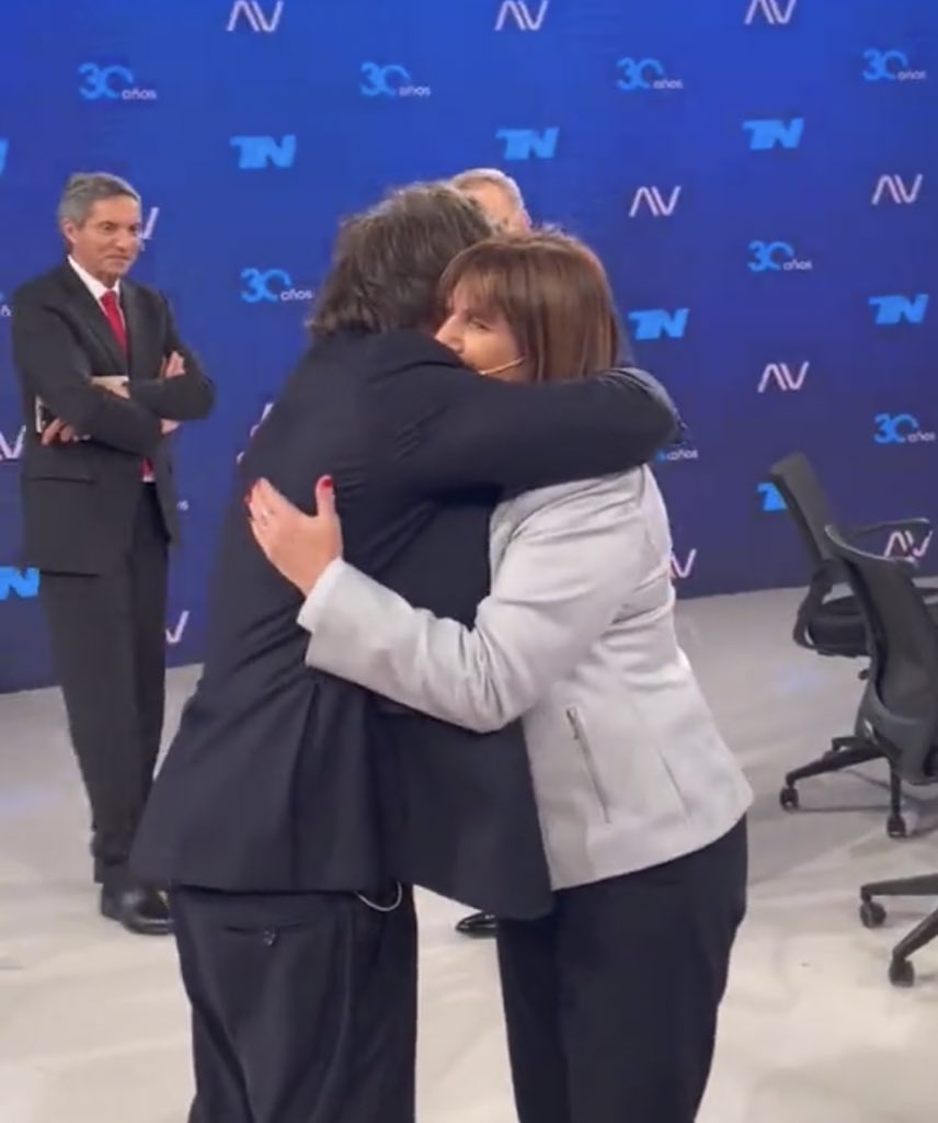 El Pelado De La TV tweet media