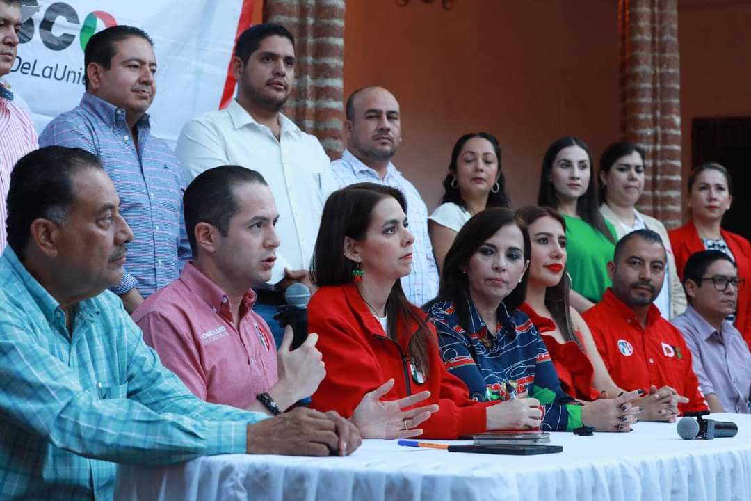 jlvillalobosg's tweet photo. Visitamos el estado de Jalisco para tener un encuentro con nuestra estructura militante del distrito 18 con cabecera en Autlán de Navarro, seguimos cerca de nuestra gente como lo ha instruido nuestro Presidente @alitomorenoc, gracias a mi amiga Presidenta @LauHaro por su respaldo https://t.co/uoreSPSBIU