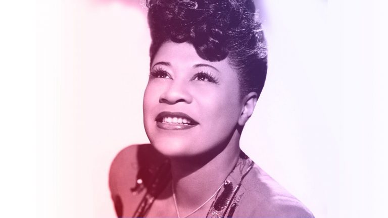 EduMusPraTds's tweet photo. Ella Jane Fitzgerald (Newport News, 25 de abril de 1917 — Beverly Hills, 15 de junho de 1996) foi uma cantora e compositora estadunidense.[3] Com uma extensão vocal que abrangia três oitavas, era notória pela pureza de sua tonalidade, sua dicção, fraseado e entonação impecáveis,+ https://t.co/k2cF8O6k22