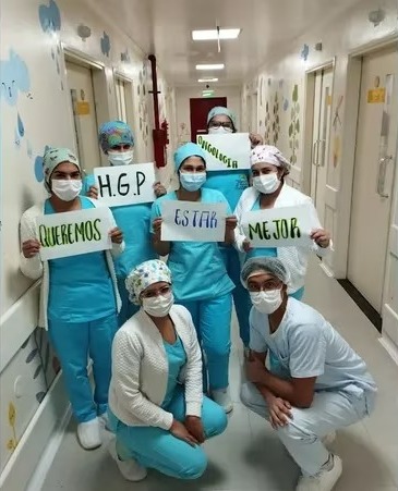 delpynews's tweet photo. ▶️ DOLÉS PARAGUAY | 🇵🇾💔

📌Médicos deberán concursar para recibir un aumento de G. 32.000, mientras que los legisladores cobrarían G. 5 millones más, sin ningún proceso.

🗣️"Seremos sometidos a un concurso de títulos, méritos y aptitudes", declaró a ABC Color, Diego Gamarra, coordinador de Terapia Intensiva en el Hospital Pediátrico de Acosta Ñu.

🤦‍♂️Sin embargo, los mismos congresistas que recibirán aumentazos son acusados de portar títulos "mau".
