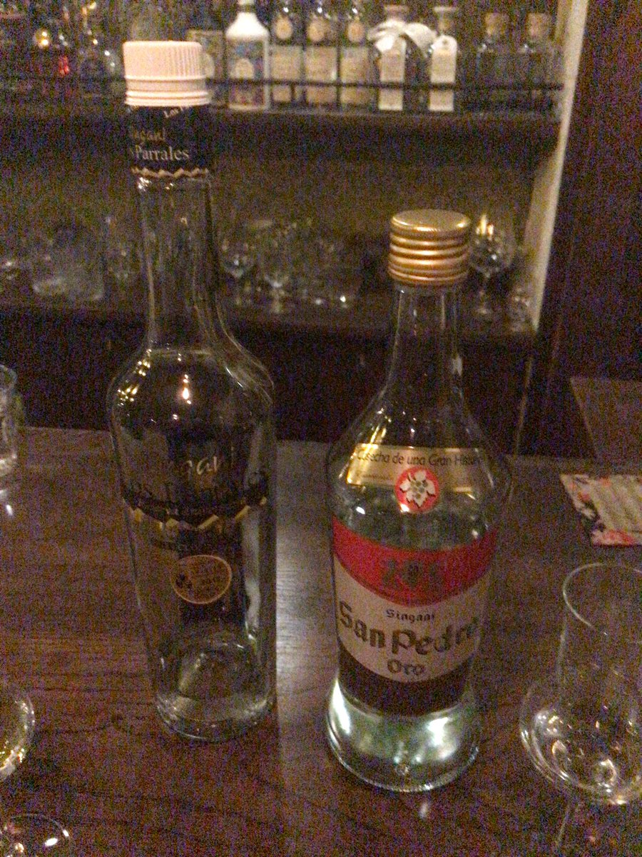 hisashiasakura8's tweet photo. ボリビアで作られたマスカットの蒸留酒、 #シンガニ です。
この後と明日の緊張をほぐす為、
駆けつけ3杯、、、🥃
でもここに来るといつも
新しいお酒を紹介していただけるので
毎回勉強になります🍷

#BandF
＃Benfiddic https://t.co/ChfFHB8zaR