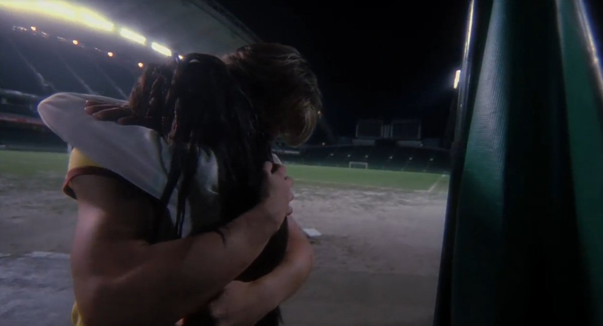 taesdawn26's tweet photo. hugs in wong kar-wai's films https://t.co/lfOlFJSiwZ