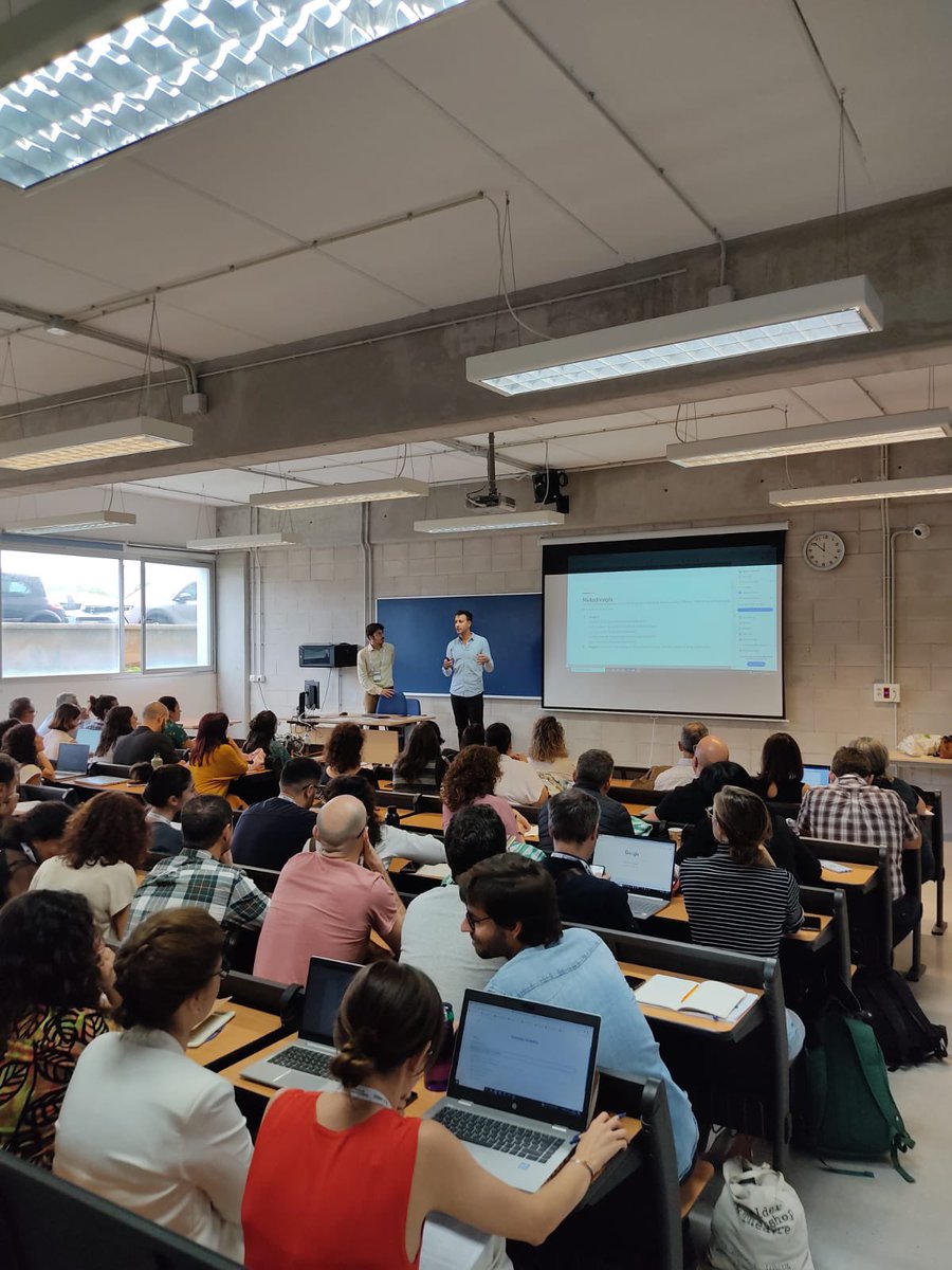 Ha estat tot un plaer poder presentar a la #REPS #Palma el nostre treball sobre renda mínima, non-take-up i pràctiques de co-producció.

Gràcies, <a href="/AnaArriba/">Ana Arriba</a>! 😉