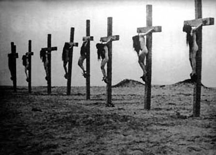 Rey_Guardian's tweet photo. 🚨| EL ISLAM ES UNA RELIGIÓN DE MUERTE CUYO OBJETIVO ES ISLAMIZAR EL MUNDO, PERO ERRADICAR A TODOS AQUELLOS QUE SE OPONGAN A SU RETRÓGRADA CULTURA DE ODIO‼️

📢 Esto fue lo que los musulmanes hicieron con los armenios en 1915 en Turquía. Exterminaron a 2 millones de Armenios cristianos.💥

S estima que entre un millón y medio y dos millones de armenios fueron asesinados o murieron de hambre, sed, enfermedades y privaciones durante las deportaciones forzadas y las marchas por el desierto de Siria.
Una de las prácticas era crucificarlos. 

Hoy la historia se repite, Azerbaiyán está masacrando a los cristianos armenios con el apoyo de Turquía y prepara la invasión de Armenia.

¡AMERICA DESPIERTA, HOY SON LOS ARMENIOS, MAÑANA SEREMOS NOSOTROS!

ESTÁ RELIGIÓN RETRÓGRADA DE ODIO Y VIOLENCIA DEBE SER PROHIBIDA YA!

Créditos de las fotos: @boheZ41