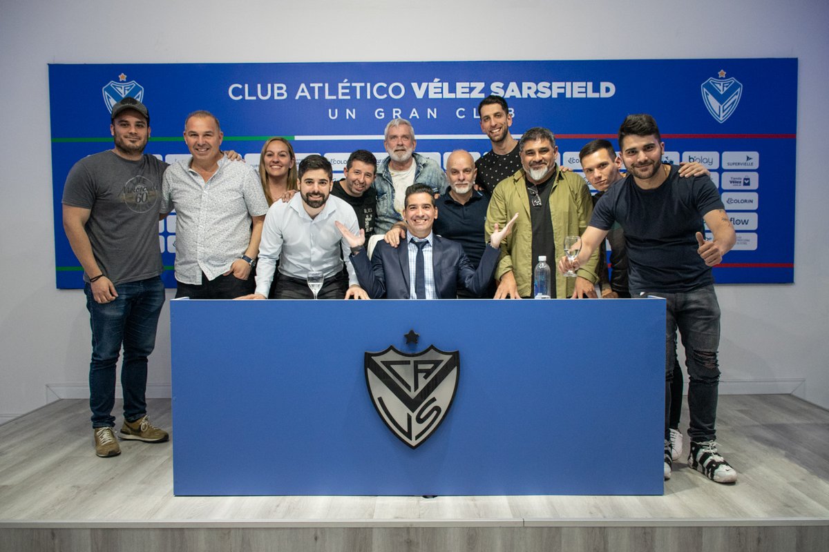 💙 Más de 30 medios partidarios llevamos a cabo #VélezDebate2023. Un trabajo de dos meses, de muchas reuniones, complicaciones y cambios de fechas. Fue un honor y un gran desafío profesional haber sido parte de esto.