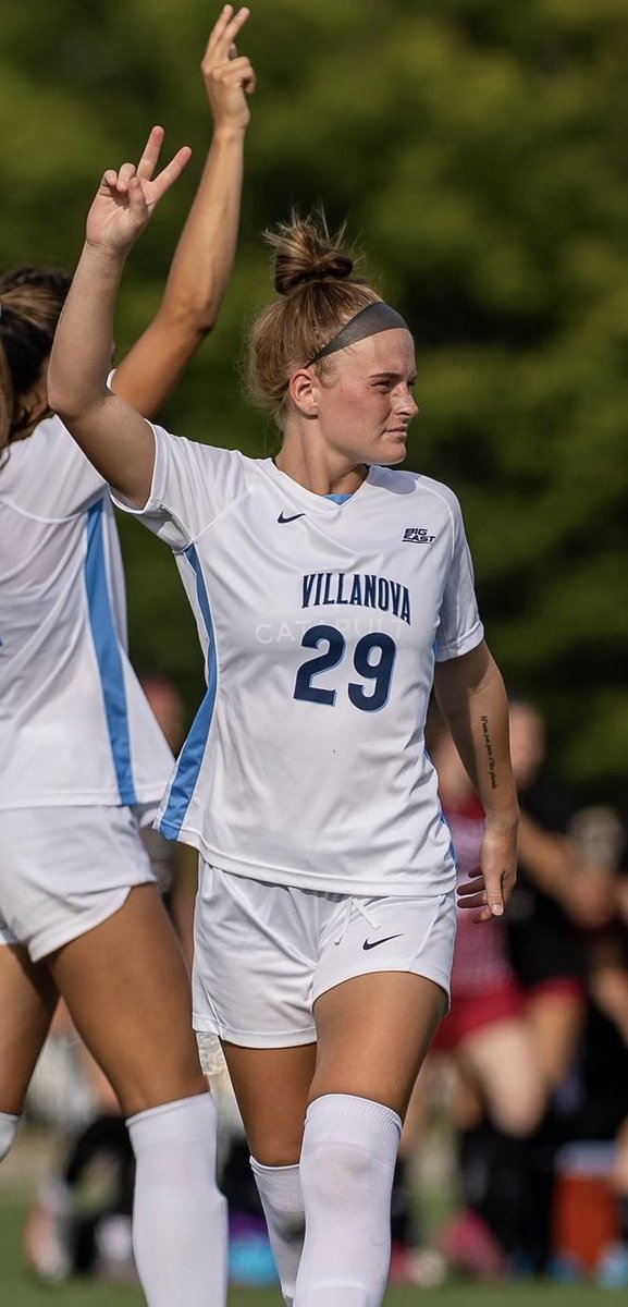 timhanks17's tweet photo. What a wonderful journey watching this kid play soccer for the last 19 years! Thank you to @samar_azem and @NovaWSoccer and @CoachEddieCU and @clemsonwsoccer. Additional thank you to @IanStoneSJU and @JayDeeDaly. And thank you to all of ⚽️ coaches and trainers over the years. ❤️ https://t.co/GTErhRzw7Z