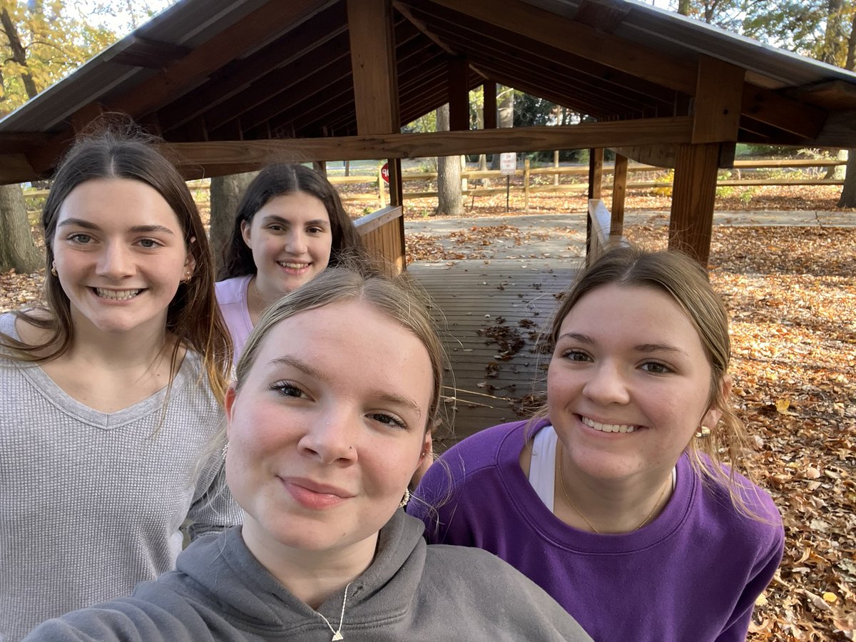 AshlynBolin10's tweet photo. @LCMetroParks @MlsWellness @AmherstMove https://t.co/gPUeea8bnA