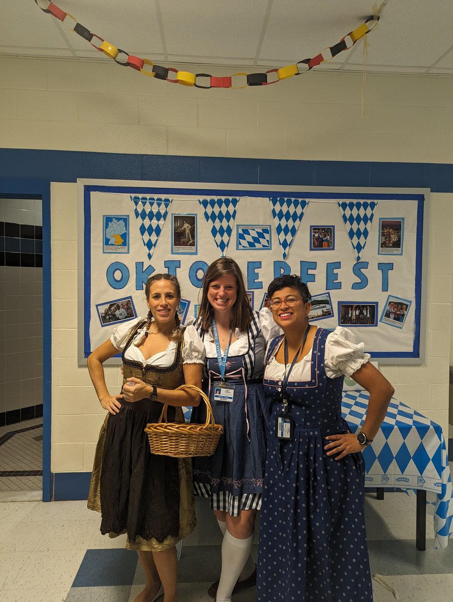 CburgWL's tweet photo. Awesome job from our German club, putting together the first ever German cultural EXPO @Cburg_Coyotes https://t.co/I3AadQXAJJ
