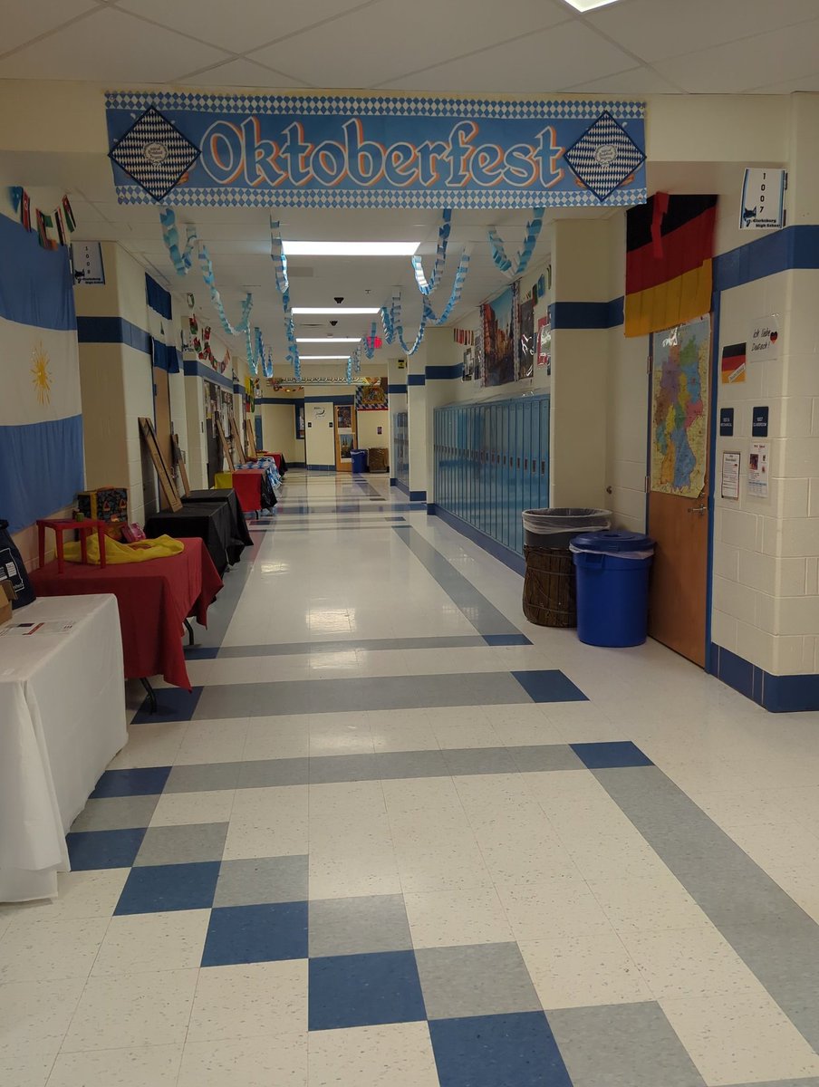CburgWL's tweet photo. Awesome job from our German club, putting together the first ever German cultural EXPO @Cburg_Coyotes https://t.co/I3AadQXAJJ