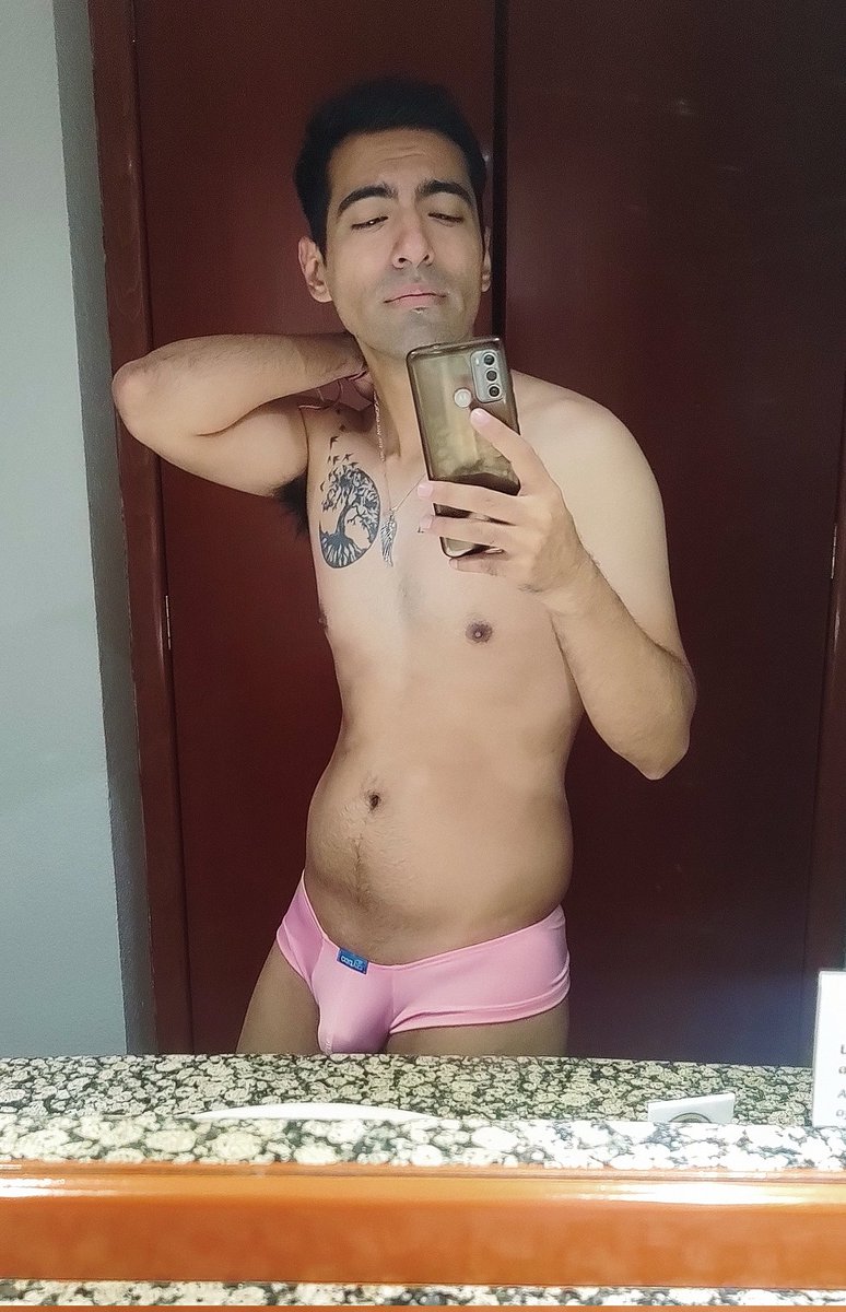 Otro día más aquí, alguien de la Ciudad de México que me invite a salir.
@store_strong 
#Zuppo #hornÿ #underwear #Sexy #vacations