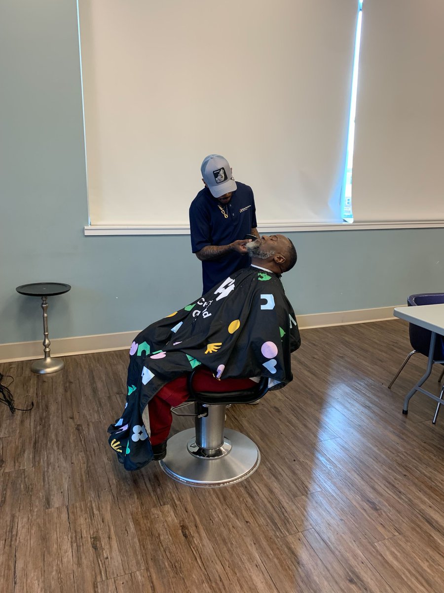 We absolutely love meeting new faces and reuniting with familiar ones at our local community events! The Community Builders event gave us the perfect chance to reconnect with our members, offer essential health resources and screenings, and haircuts to all who joined us.