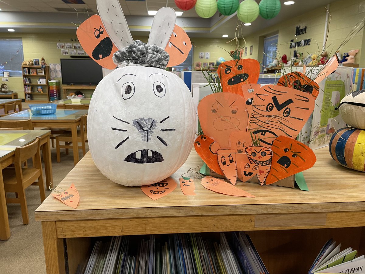 KnightsvilleES's tweet photo. Our library is getting in the festive fall spirit this week! We love all of our classes' book pumpkin creations. Voting will take place next week. Do you spy your favorite book characters?! @TeamDDTwo https://t.co/5uxWy0yXjq