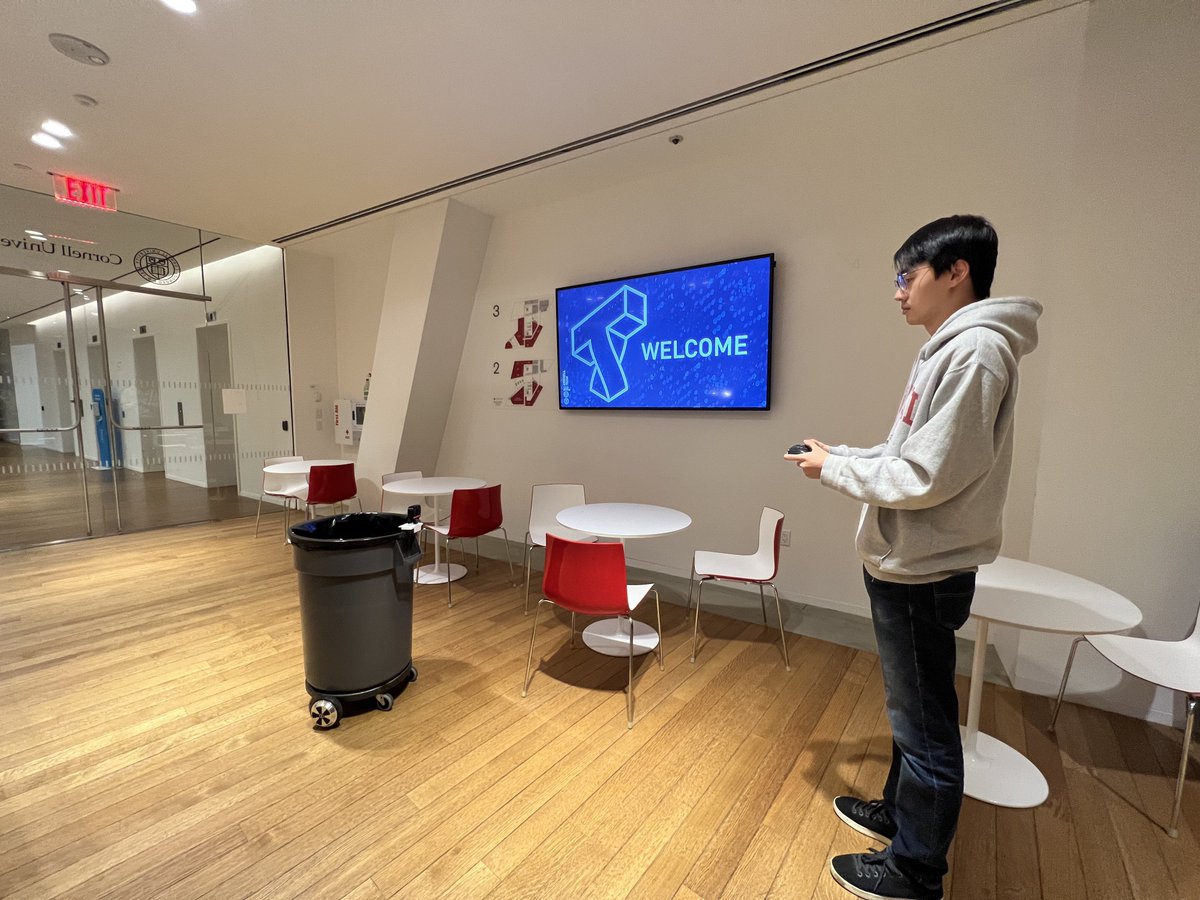 cornell_tech's tweet photo. Discover how PhD candidate Fanjun (Frank) Bu's robots may be the solution to New York Cityβs trash problem: https://t.co/4VPTxgjQhl
#Research #PhD #Robotics #Trash #Sustainability #CornellTech #OnlyAtCornellTech #EngineeredToMatter @Cornell @cornellsun https://t.co/lT4O5VvEBn