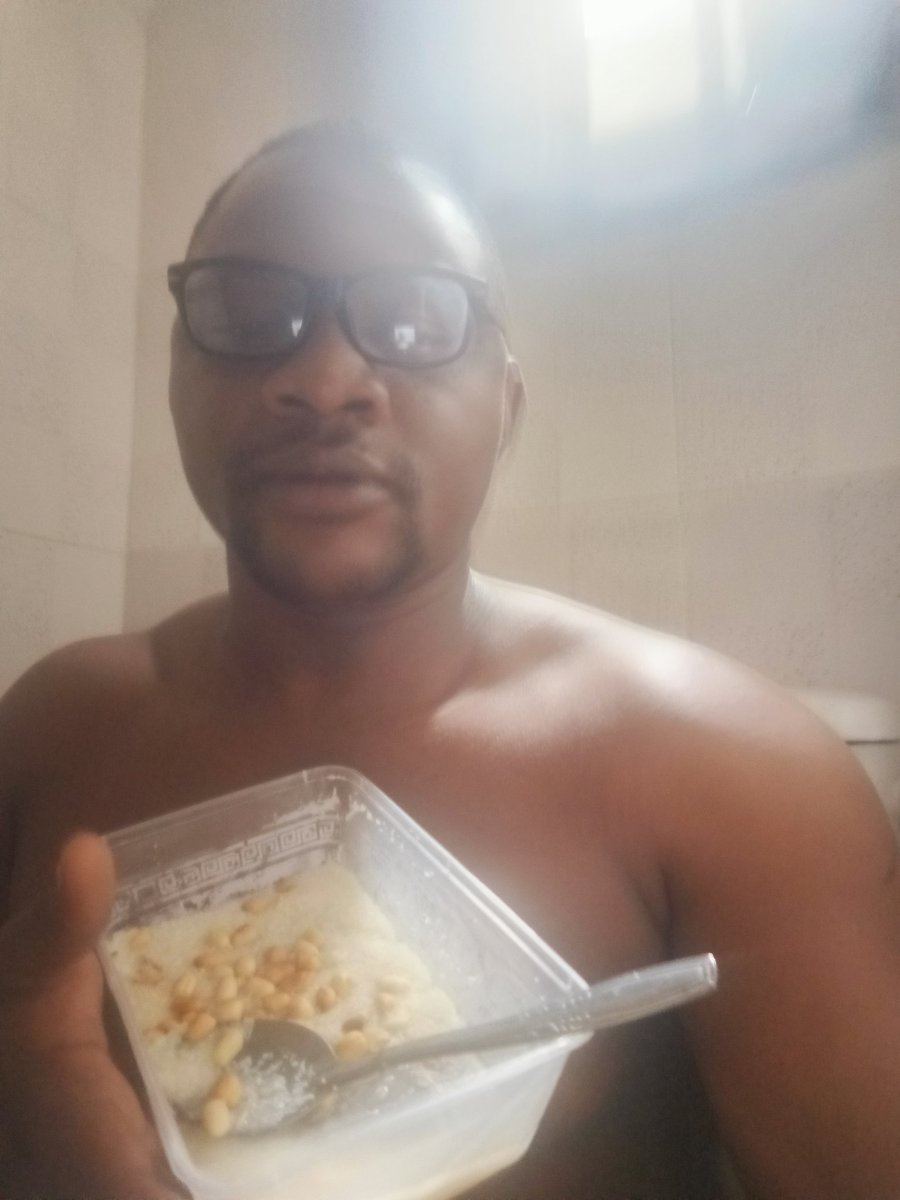 SaveDeCode's tweet photo. Rich man pikin go think sey na content i dey do

#verydarkman #ripjustina #Davido #1989TaylorsVersion #crymua #PAKvsSA #كتائب_القسام #PAKvSA https://t.co/kUmKMoyA7d