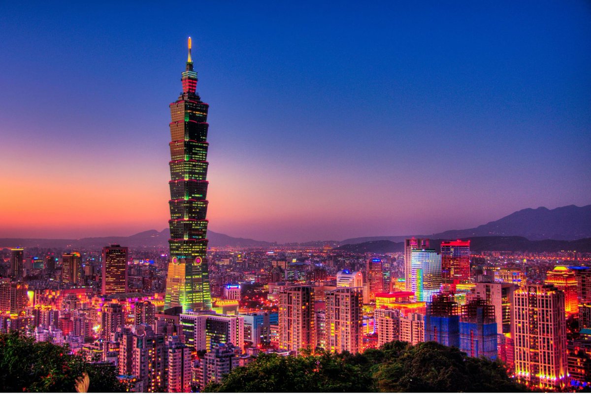 🏢 El Taipei 101 no es solo un edificio, es un símbolo de innovación y tradición. 🌟 Conoce más sobre este icónico rascacielos en el artículo de Miguel Alberto Melhem: miguelalbertomelhem.com.ar/taipei-101-una… #DiseñoArquitectónico #Taipei101Majestuoso